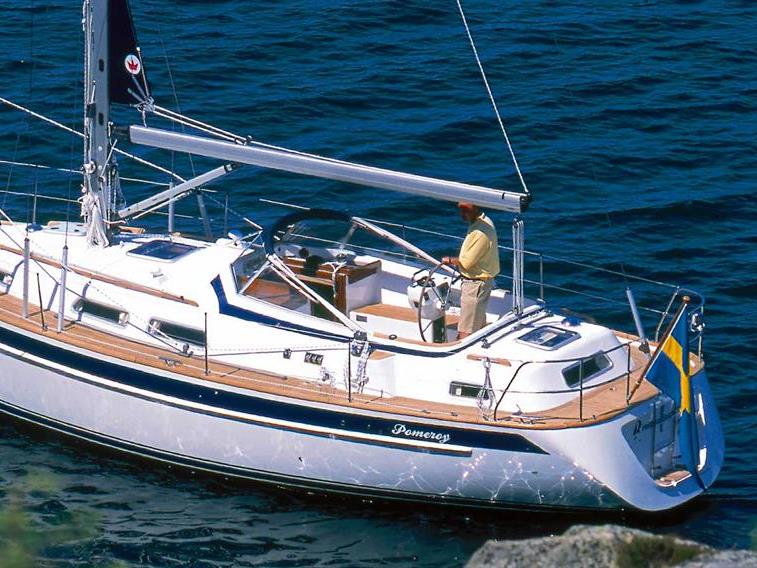 Hallberg-Rassy 37