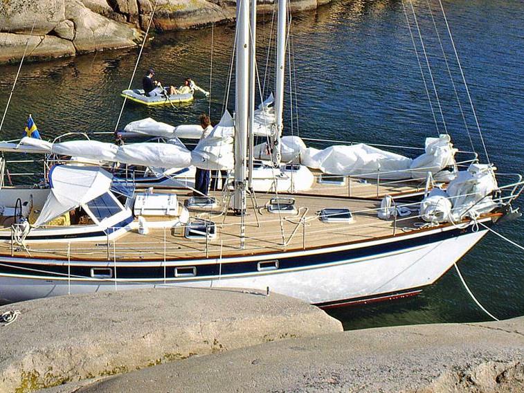 Hallberg-Rassy 42E