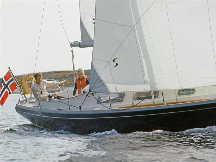 Hallberg-Rassy Mistress 32