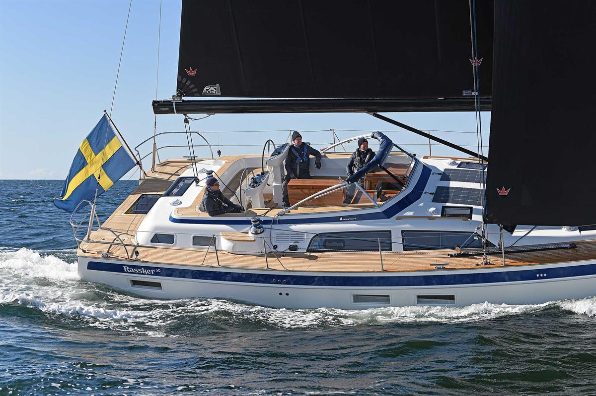 Hallberg-Rassy 50 Exterior