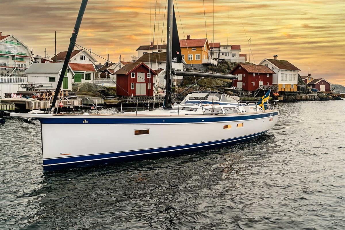 Hallberg-Rassy 50 Exterior