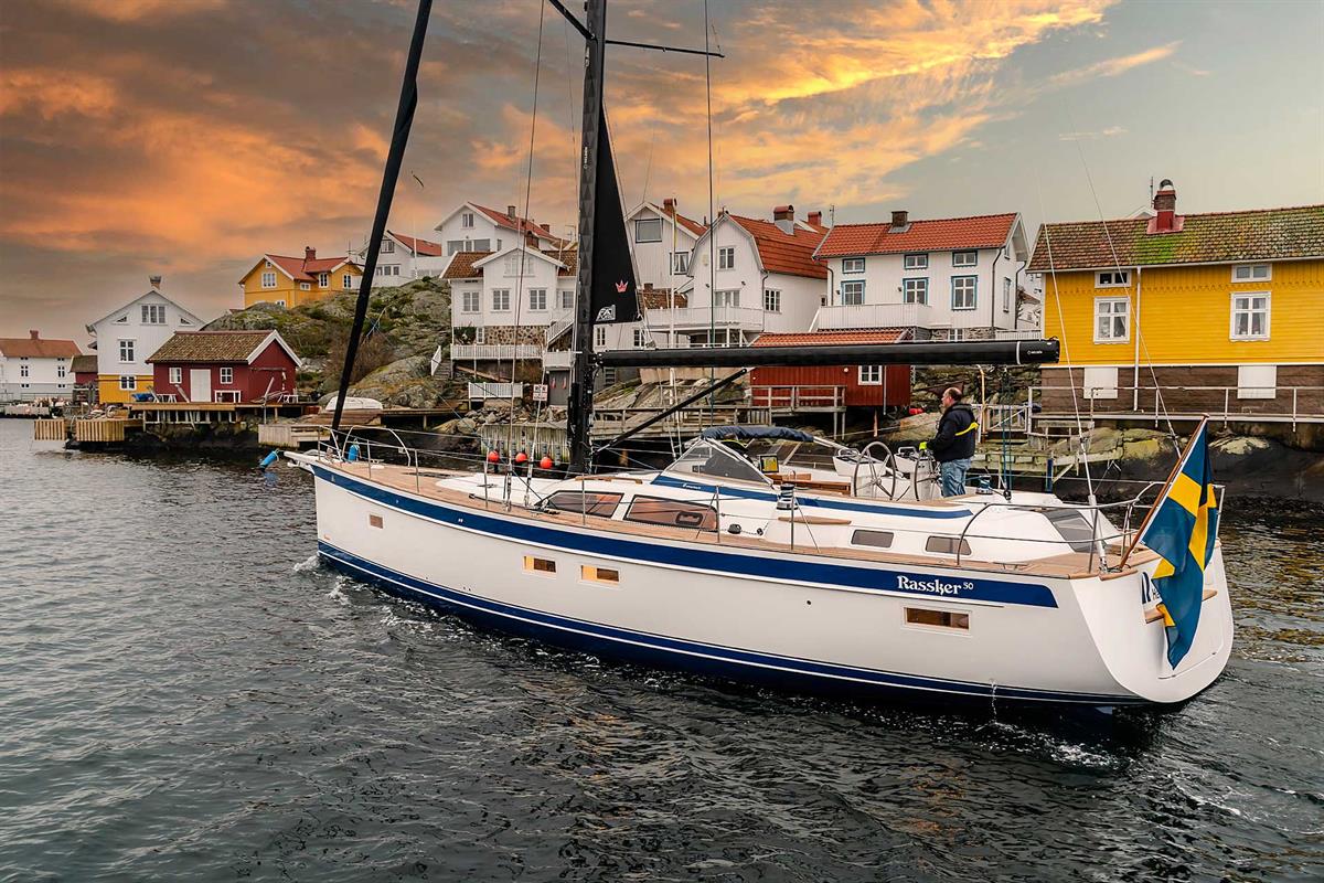 Hallberg-Rassy 50 Exterior