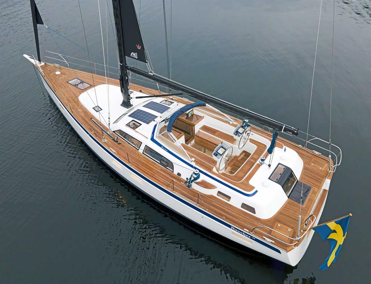 Hallberg-Rassy 50 Exterior