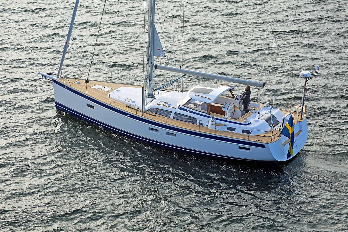 Hallberg-Rassy 50 Exterior