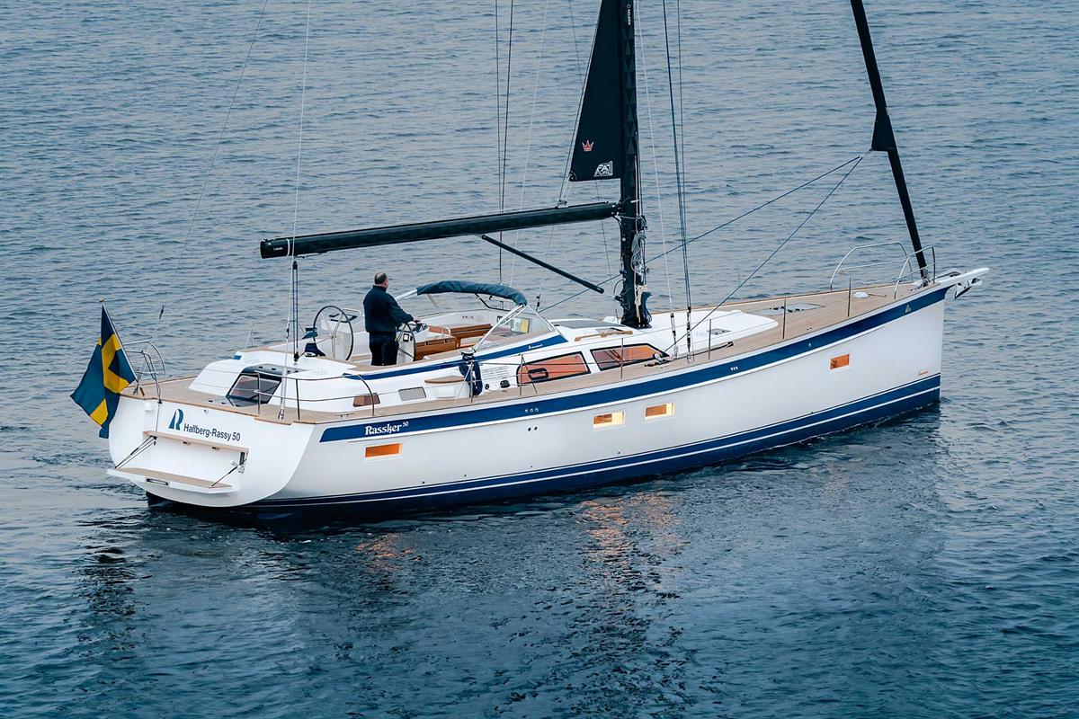 Hallberg-Rassy 50 Exterior