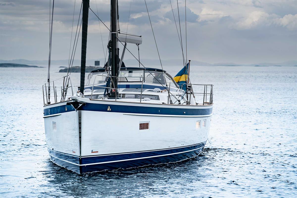 Hallberg-Rassy 50 Exterior