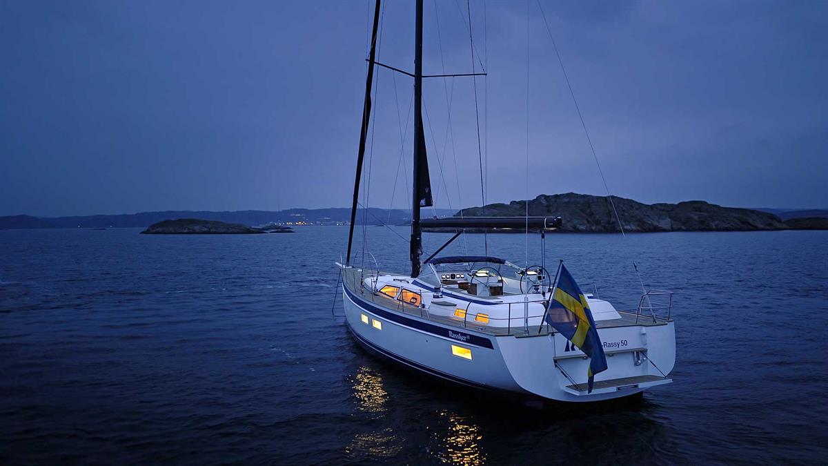 Hallberg-Rassy 50 Exterior