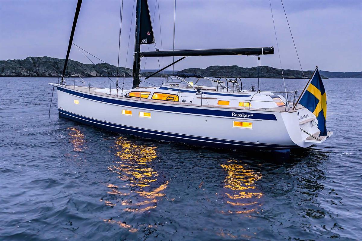 Hallberg-Rassy 50 Exterior