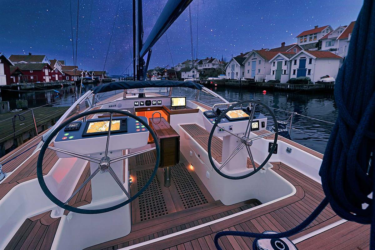 Hallberg-Rassy 50 Exterior